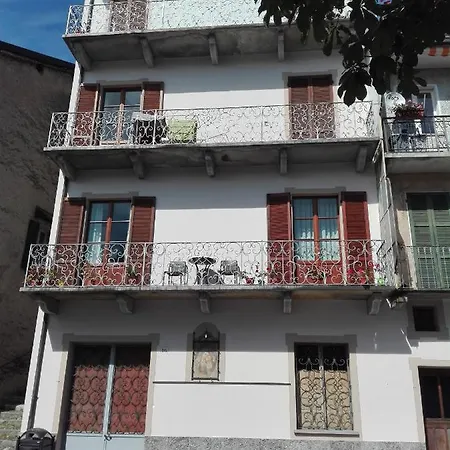 Residenza Il Gabbiano 1 * カンノビオ