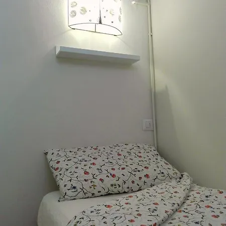 Residenza Il Gabbiano 1 * 카노비오